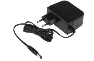 The Postron Regulated 110/230V Power Adapter